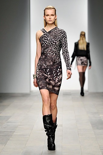 Aminaka Wilmont, Fall/Winter 2011. Australian Fashion Week 2011. [Photo by Gareth Cattermole/Getty Images]