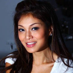 Karen Charlotta, Sang Juru Masak dari Surga