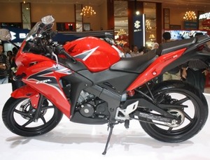 Punya Modal, Honda Seharusnya Bisa Merakit Lokal CBR 150R Lebih Dulu