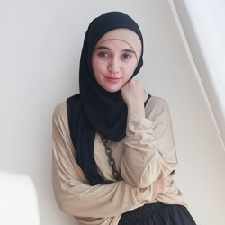 Berjilbab Modern ala Syarifah Aulia Fitri, Si Cantik dari Aceh