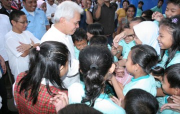 Kesabaran Berdemokrasi