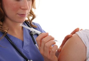 Vaksin Meningitis Minimal 2 Minggu Sebelum Berangkat Haji