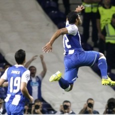 Porto & APOEL Petik Tiga Angka