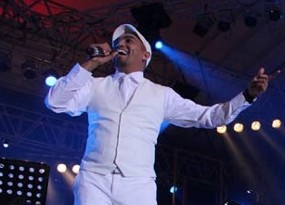 Glenn Fredly: Ambon Tak Perlu Senapan, Cukup Musik