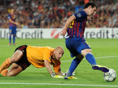 Barca Ditahan Milan