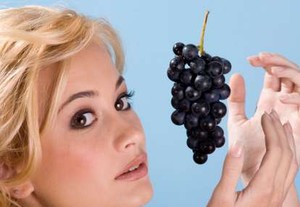 Makanan Berwarna Hitam Melindungi Tubuh dari Penyakit 