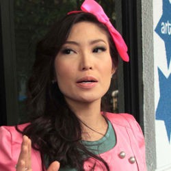 Ayu Dewi: Saya Lagi Nggak Cari Suami, Saya Cari Suaka