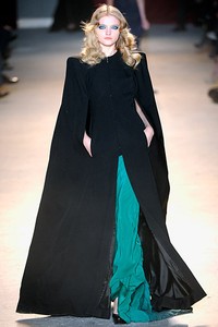 Zac Posen, Fall/Winter 2011. New York Fashion Week 2011. [dok. Zac Posen]