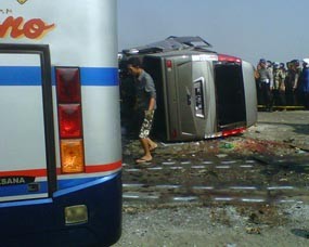 Tabrakan Minibus Vs Bus Sumber Kencono Kembali Digelar Perkara