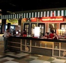 Terazzo, Foodcourt Bernuansa Klasik Eropa