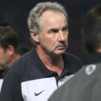 Riedl Kembali Tangani Laos
