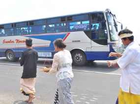 Keluarga Kecelakaan Maut Mojokerto Gelar Ritual Salah Pati