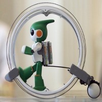 Robot Mini Uji Ketangguhan di Lomba Triatlon