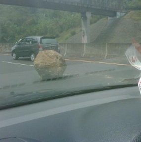 Pengendara Makin Waswas Lewat Tol Cipularang