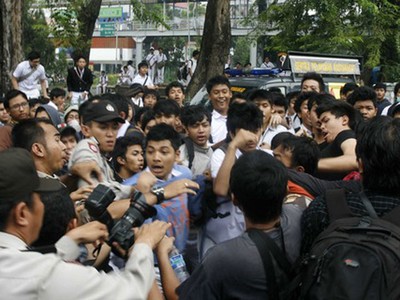 Wartawan dan Siswa SMAN 6 Bentrok