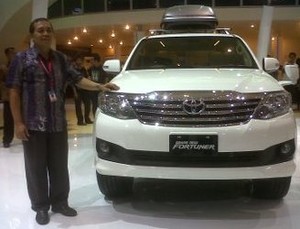 Toyota Tidak Buru-buru Naikkan Harga Mobil