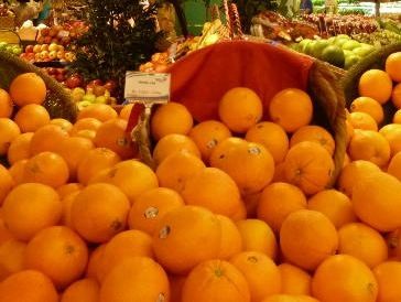 Peneliti: Kulit Jeruk Bisa Diolah Jadi Bensin