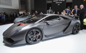 Lamborghini Takkan Berhenti Bikin Mobil Ultra Mahal