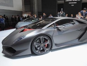 Lamborghini Takkan Berhenti Bikin Mobil Ultra Mahal