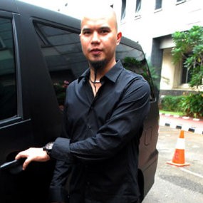 Ahmad Dhani: Bisa Nyanyi Saja Tak Cukup bagi Norman Kamaru