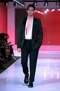 Jean Paul Gaultier. Mens Fashion Week Fall/Winter 2011 at Plaza Indonesia. Jakarta. [Foto: Mohammad Abduh/Wolipop]