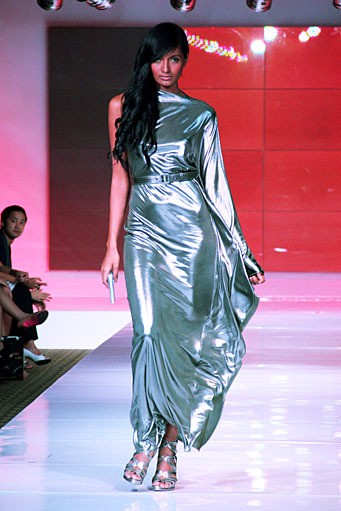 Jean Paul Gaultier. Mens Fashion Week Fall/Winter 2011 at Plaza Indonesia. Jakarta. [Foto: Mohammad Abduh/Wolipop]