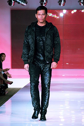 Jean Paul Gaultier. Mens Fashion Week Fall/Winter 2011 at Plaza Indonesia. Jakarta. [Foto: Mohammad Abduh/Wolipop]