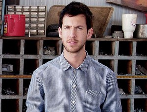 Calvin Harris Diancam Para Penggemar Rihanna