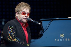 Film Biografi Artis Legendaris Elton John Segera Diproduksi?