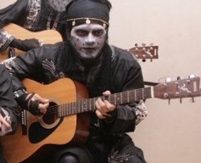 Tak Cukup Bukti Memperkosa, Gitaris Kuburan Batal Disidang