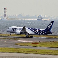 Pertama Kali, Pesawat Boeing 787 Dreamliner Tiba di Tokyo