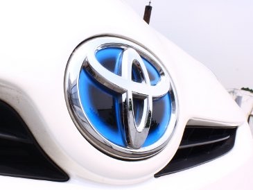 Toyota Segera Lahirkan Mobil Hybrid Teririt