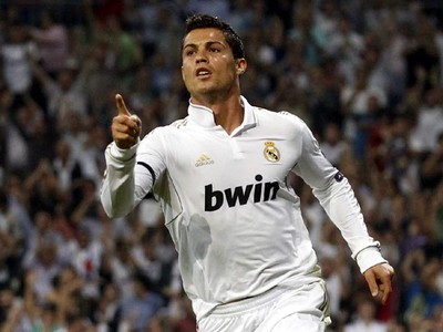 Madrid Hantam Ajax 3-0