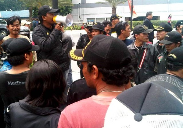 Pedagang di Belakang RS MMC Menolak Digusur