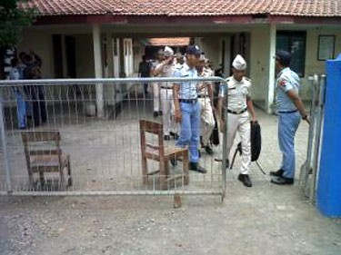 7 Siswa SMK Pelayaran Semarang Kesurupan di Kelas