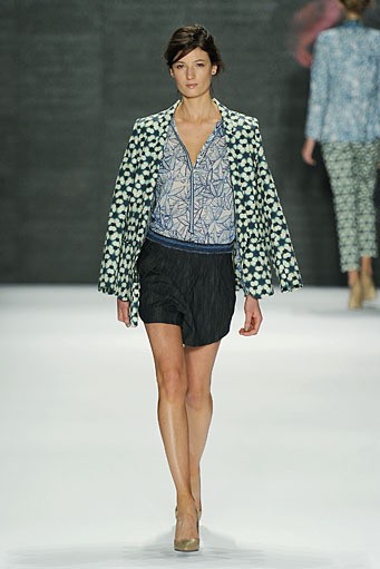 Vivienne Tam, Spring/Summer 2012. New York Fashion Week Spring/Summer 2012. [Photo by Frazer Harrison/Getty Images for Mercedes-Benz Fashion Week]