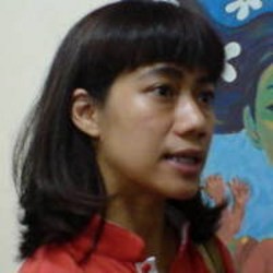 Nia Dinata Luncurkan Film Dokumenter tentang Batik