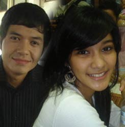 Dude Herlino & Naysilla Mirdad Tak Repot Bangun Chemistry