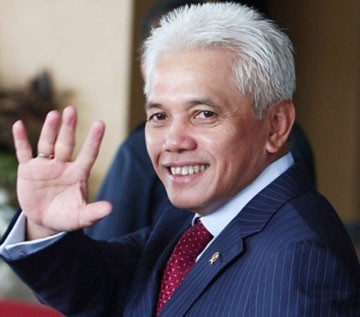 Hatta : Santun Modal Kuat Keluarga Kami