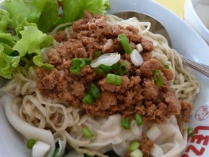 Mie Pangsit Wong Deso Rasa Kota