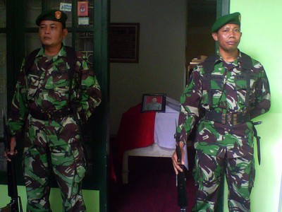 Jenazah Co Pilot Budiono Tiba di Rumah Duka