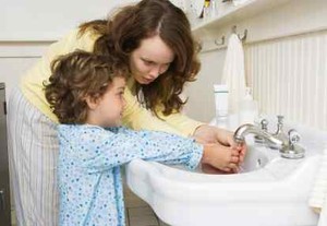 Mengajari Anak Cuci Tangan yang Benar