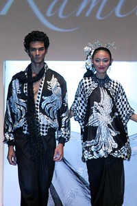 Ramli Indonesia: Global Home of Batik. World Batik Summit 2011 at Jakarta Convention Center. Jakarta. [Foto: Mohammad Abduh/Wolipop]