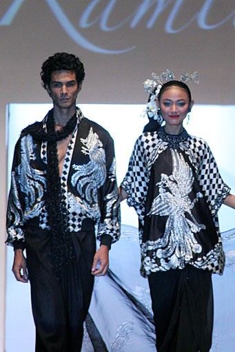 Ramli Indonesia: Global Home of Batik. World Batik Summit 2011 at Jakarta Convention Center. Jakarta. [Foto: Mohammad Abduh/Wolipop]