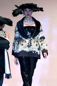 Chossy Latu, Indonesia: Global Home of Batik World Batik Summit 2011 at Jakarta Convention Center. Jakarta. Foto: Mohammad Abduh/Wolipop]