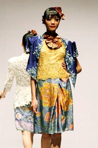 Sebastian Gunawan World Batik Summit 2011 Indonesia: Global Home of Batik  at Jakarta Convention Center. Senayan. Jakarta. [Foto: Mohammad Abduh/Wolipop]