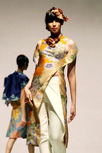 Sebastian Gunawan World Batik Summit 2011 Indonesia: Global Home of Batik  at Jakarta Convention Center. Senayan. Jakarta. [Foto: Mohammad Abduh/Wolipop]