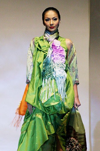 Carmanita Indonesia: Global Home of Batik. World Batik Summit 2011 at Jakarta Convention Center. Jakarta. [Foto: Mohammad Abduh/Wolipop]