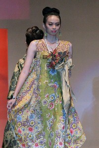 Kaoru, Indonesia: Global Home of Batik World Batik Summit 2011 at Jakarta Convention Center. Jakarta. [Foto: Mohammad Abduh/Wolipop]