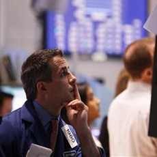 Wall Street Sampai ke Titik Terendah dalam 13 Bulan